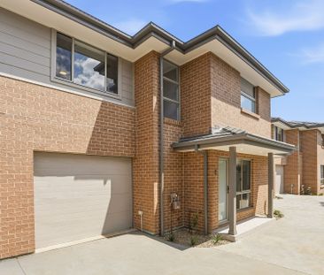 BRAND NEW THREE BEDROOM TOWNHOUSE - Photo 5