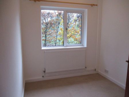 The Dell, Old St. Albans Court, Nonington - Photo 5