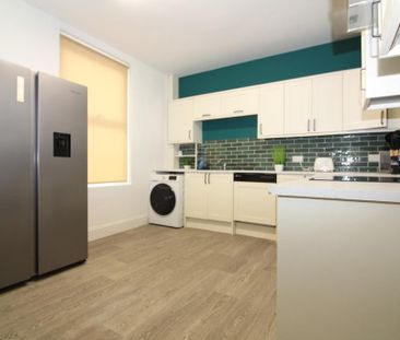1 bedroom in a house share to rent - Photo 4