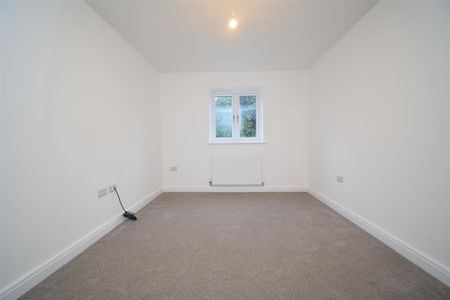 Headland Lane, Earlsheaton, Dewsbury - Photo 2