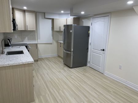 For Lease - 2346 Bankside Drive Unit# Basement, Mississauga, Ontario - Photo 3