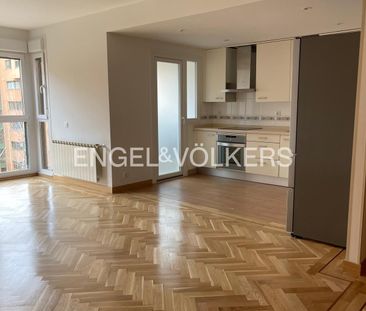 Piso de alquiler en Tintín y Milú, Alameda de Osuna - Photo 1