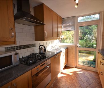 3 bedroom House in Winscombe, Berkshire - Photo 3