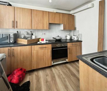 3 bedroom end of terrace house to rent - Photo 6