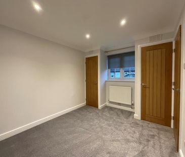 2 bedroom semi-detached house to rent - Photo 3