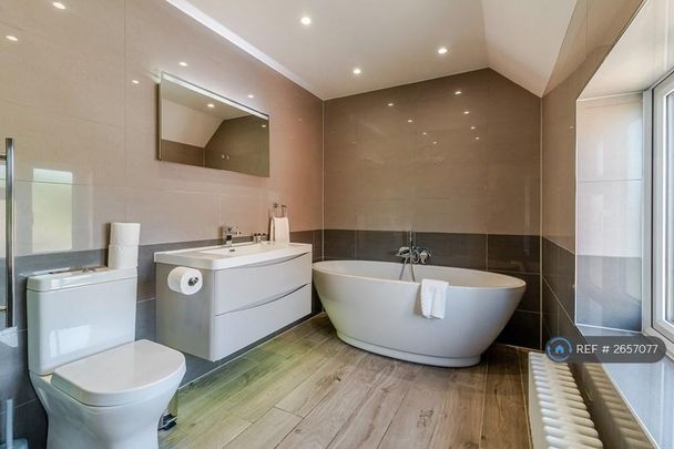 3 bedroom detached house to rent - Photo 1