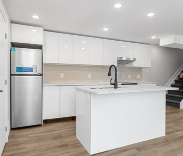 507 Churchill Avenue North - 4 - Photo 3