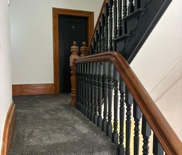 8 bedroom terraced house to rent - Photo 1