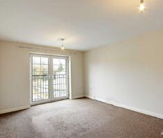 2 BEDROOM Apartment - First Floor - Photo 1