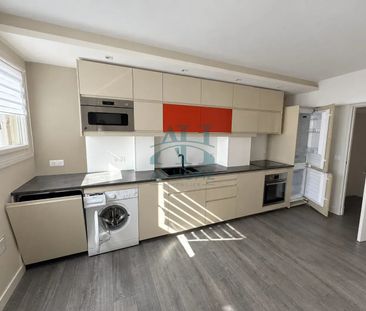 Location Appartement 4 pièces 92m² PARIS 10ème - Photo 5