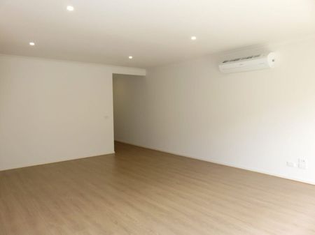 Spacious 3-Bedroom Home in Epping - Photo 3