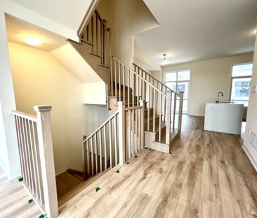 For Lease - 11421 Leslie Street, Richmond Hill, Ontario - Photo 1