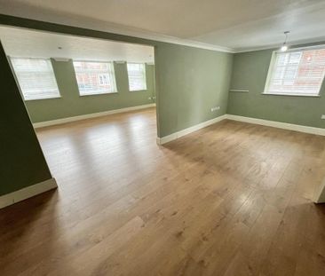 4 bedroom terraced house to rent - Photo 4