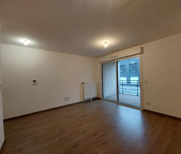 Location Appartement 2 pièces 39m² BIHOREL 76420 - Photo 1