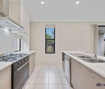 17 Dusky Street, North Lakes, Qld 4509 - Photo 6