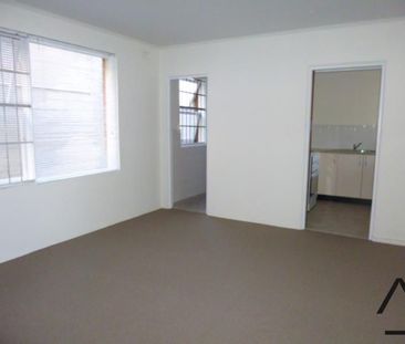 Fabulous Studio in Newtown - Photo 5