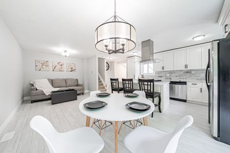 For Lease - 12 Quinlan Court, Hamilton, Ontario - Photo 2