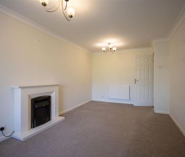 2 bedroom bungalow to rent - Photo 1