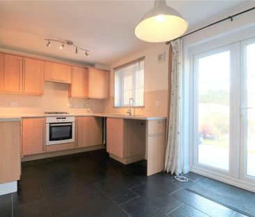 3 bedroom terraced house to rent - Photo 3