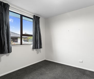 Modern Two Bedroom Unit - Photo 2