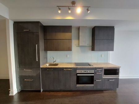 For Lease - 3018 Yonge Street Unit# 816, Toronto, Ontario - Photo 3