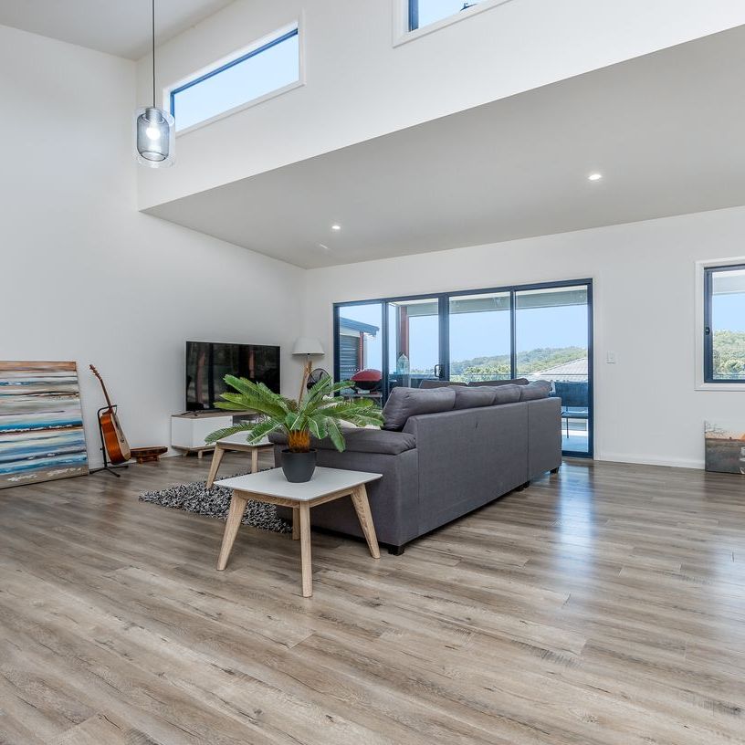 Modern four bedroom townhouse in sought after Corlette - Photo 1