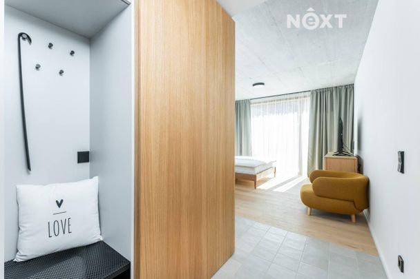 Pronájem bytu 1+kk a garsoniéry 33 m², Benecko - Photo 1