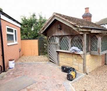 5 bedroom detached house to rent - Photo 3