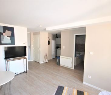 Location Appartement 2 pièces 43m² NEUVILLE SUR SAONE 69250 - Photo 5