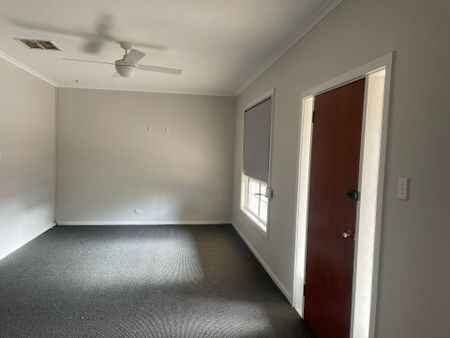 8 Spencer Street&comma; Port Augusta - Photo 3