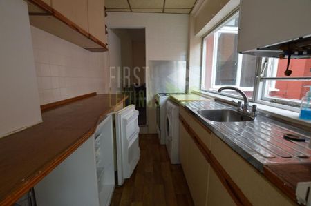 2 bedroom terraced house to rent - Photo 3