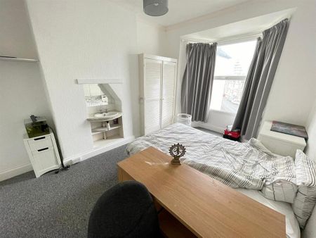 4 bedroom house to rent - Photo 4