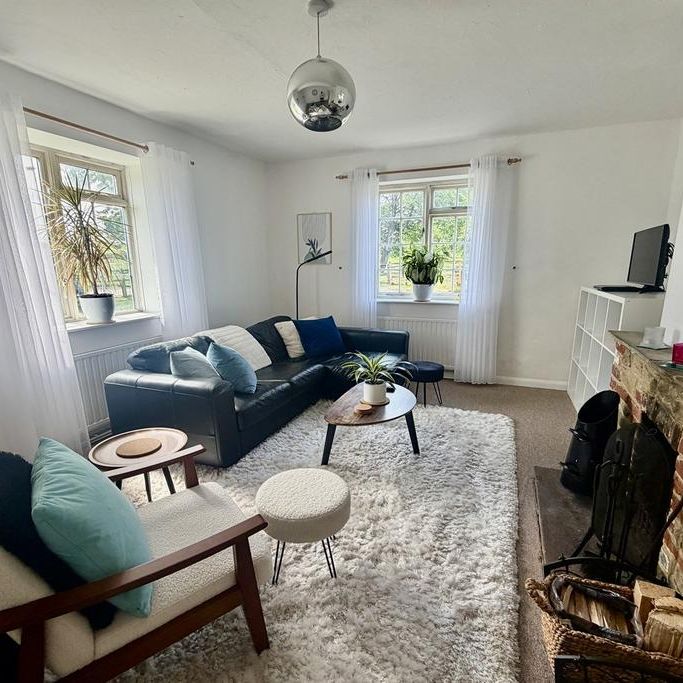 3 bedroom barn conversion to rent - Photo 1