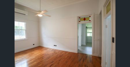 NEAT GIRARDS HILL CHARM - Photo 5