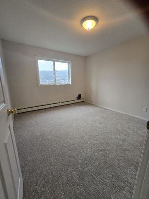 The Cliffs-Vernon 2 Bed 2 Bath 2nd floor facing West - Photo 1