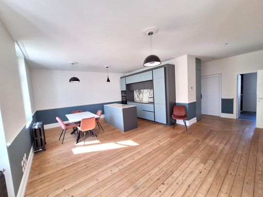 Location Appartement 3 pièces 71m² LES SABLES D OLONNE 85100 - Photo 1