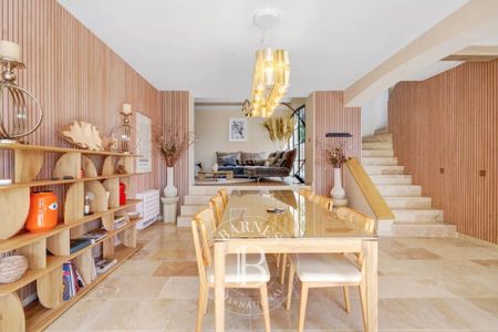 LES ISSAMBRES - VILLA DE CHARME - VUE MER - Photo 3