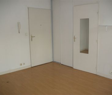 Location Appartement 1 pièce 18m² - Photo 4