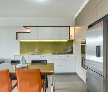 Resort-Style Living in the Heart of Kelvin Grove – Fully Furnished ... - Photo 6