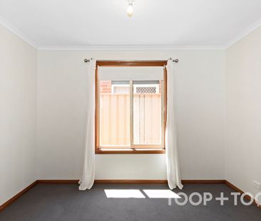 Charming Modern Home Overlooking Linear Park - Photo 3