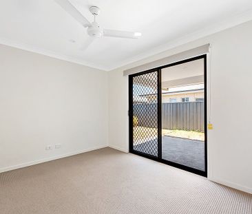 Minutes from the beach and airport in a lovely bush setting - Photo 6