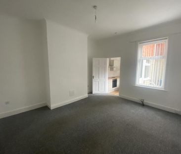 2 bedroom house to rent - Photo 1