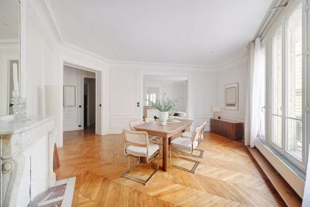 Luxueux Appartement Haussmannien 2 chambres - refait à neuf - 105 m2 - Photo 4