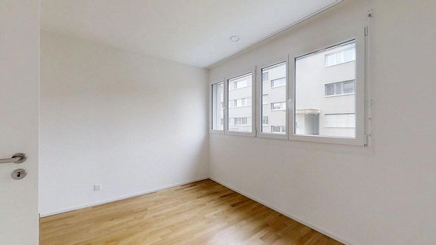 Geräumige 4.5-Zimmer-Attikawohnung auf dem Land - Foto 1