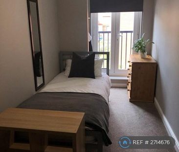 5 bedroom semi-detached house to rent - Photo 5