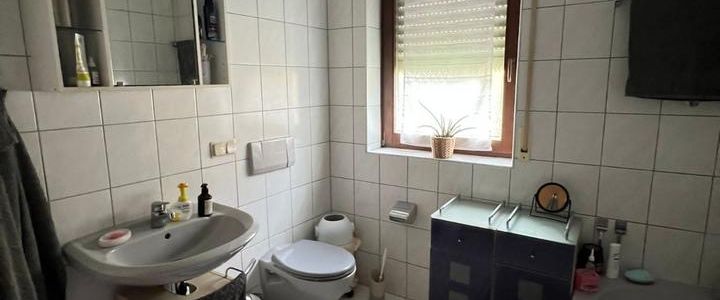 4 Zimmer Wohnung Erdgeschoss mit Küche - Foto 1