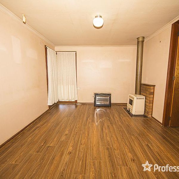 34 Bourne Street, West Tamworth NSW 2340 - House For Rent | Domain - Photo 1