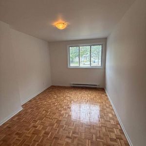 2 CH - 1 SDB - Laval - $1,150 /mo - Photo 2