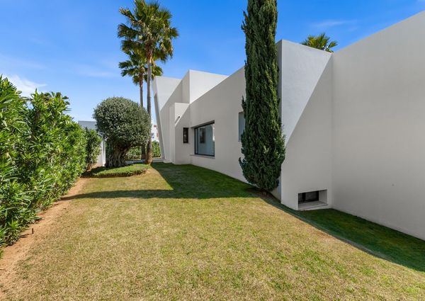 4 bedroom luxury Villa for rent in El Paraíso, Andalusia