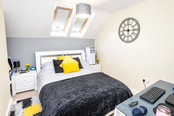 3 bedroom terraced to rent The Hollies, Chester, Cheshire, CH1 - Photo 1